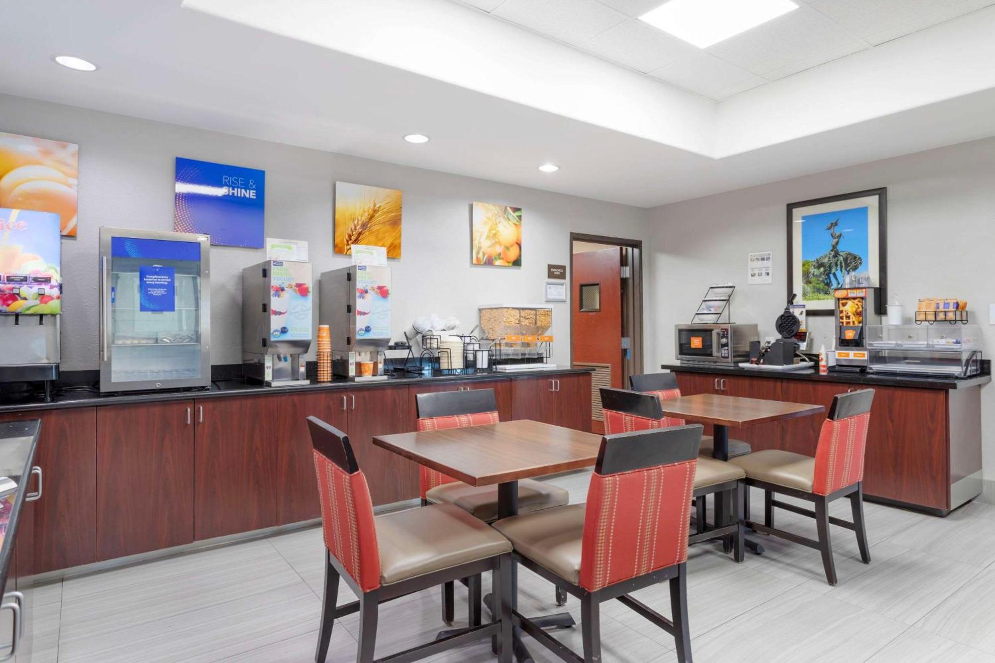 Comfort Inn By Choice Hotels Orange, Tx Zewnętrze zdjęcie